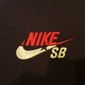 Nike SB embroidered red white blue star logo